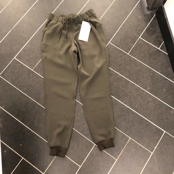 SOLD - Andrea ORIG $118! NEW WITH TAGS LULULEMON - Picture 3 of 6